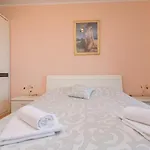 Modern Stefano * Vantacici