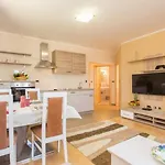 Modern Stefano Appartement