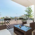 Modern Stefano Appartement Vantacici
